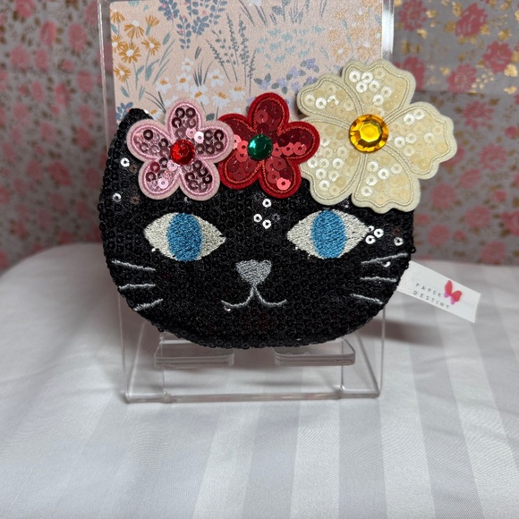 Paper Destint Cute Coin/Card Purse - Picture 1 of 5